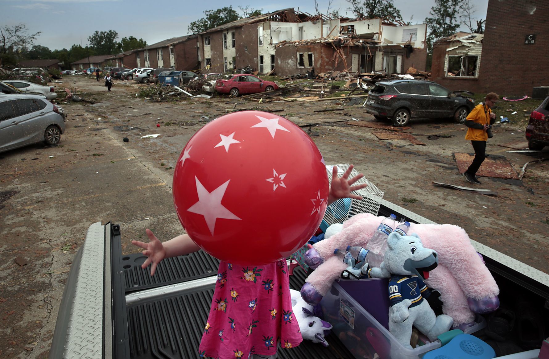 Tornado rips through Jefferson City